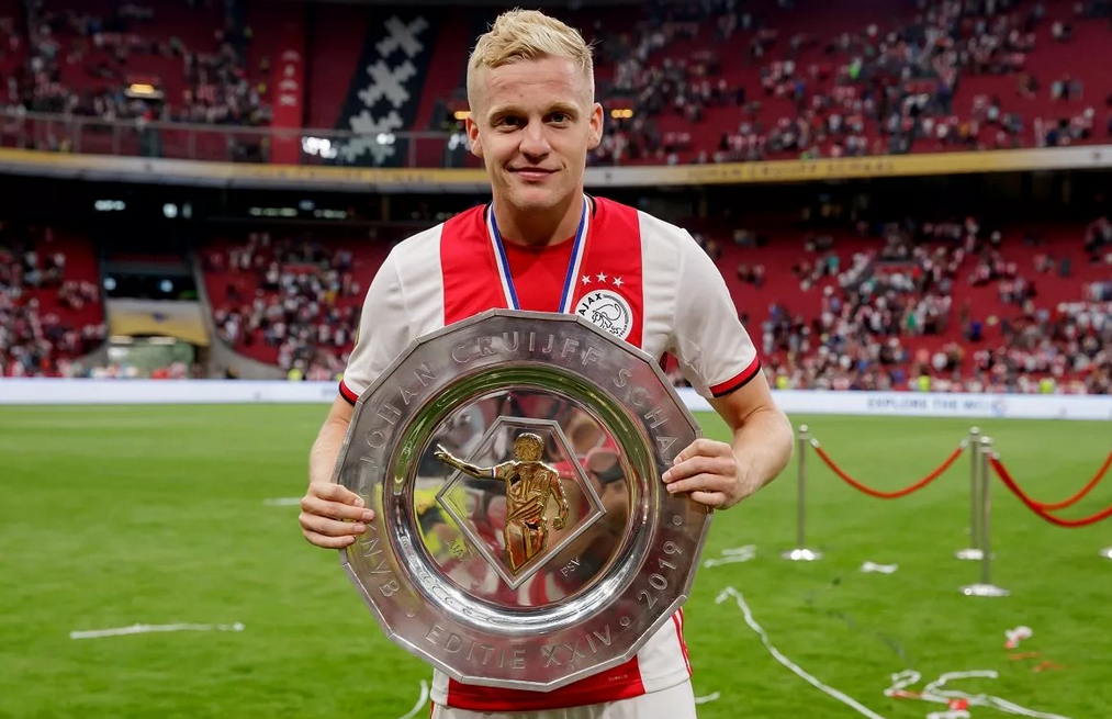 Ван де. Ван де Бек. Donny van de Beek. Ван де Бек футболист. Донни Ван де беек Интер.